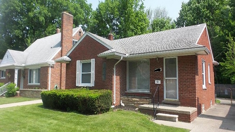 hoarder house buyer in Detroit